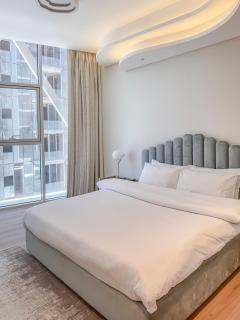 Luxurious 2BR APT in Bahrain Bay - 7