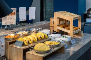 Atour Light Hotel Guangzhou Pazhou Exhibition Canton Tower Subway Station - 1