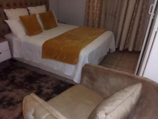 Auntie Joy Bed and Breakfast - 2