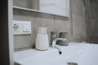 Top-floor 1BR Full equipped in Riscani Chisinau - Chişinău - 1