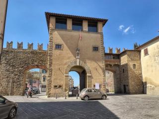 Tuscany Old Town - Arezzo - 0