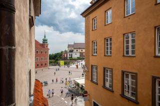 Plac Zamkowy Old Town, Sun & Snow - 4