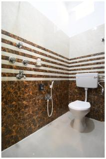 Near Sea Beach HOTEL P and P ! Puri, Near Jagannath Temple- Fully Air conditioned Rooms ,Wifi,- Lift and Restaurant, Parking Facilities - A Top Rated Hotel In Puri - Puri - 2