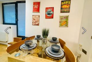 Stylish 3 Bed - Central - Bristol Apartment -WiFi - Parking - Bristol - 6