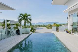 Luxurious 3br Villa With Sea & Jungle Views - 4