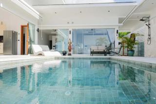Luxurious 3br Villa With Sea & Jungle Views - 2