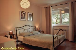 Modern and Elegant Apartment in a Quiet Part of Pula - 5