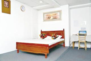 Beehive Family Rooms - 9