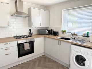 4 Bed House Port Talbot - Perfect For Contractors - Port Talbot - 0