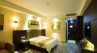 GreenTree Inn Jiangxi Yingtan Jiaotong Road Central Square Business Hotel - 1