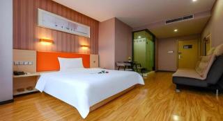 7Days Premium Chongqing Jiefangbei Commercial Street Branch - Chongqing - 5
