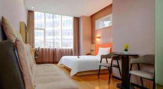 7Days Premium Chongqing Jiefangbei Commercial Street Branch - 2