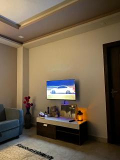 Family Pearly Gates E-11 2BHK - 9