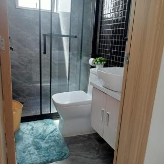 classy executive two bedroom apartment with fully equipped gym ample parking space swimming pool children playing ground and amazing scenic views - 5
