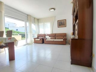 Ático con Gran Terraza en Grifeu, Cerca de la Playa, Ideal para Parejas, Llançà - ES-170-90 - Llança - 3