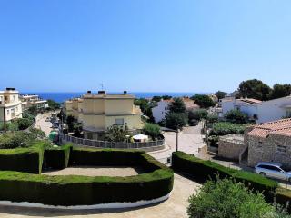 Apartamento en Llançà con piscina privada, WiFi, aparcamiento y se aceptan mascotas - ES-170-60 - 3