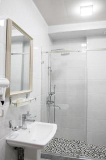 HotelLevell - - 3