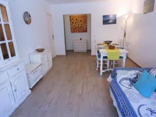 Apartamento Port 3 en Llançà con Terraza, 3 Habitaciones, Wi-Fi y Mascotas Permitidas - ES-170-84 - Llança - 7