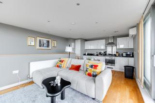 Central Lux Penthouse with Balcony, Terrace & Prking - Bedford - 8