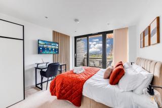 Central Lux Penthouse with Balcony, Terrace & Prking - Bedford - 4