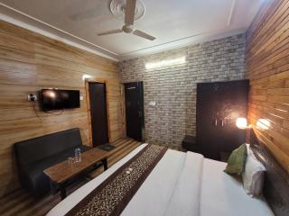 SH Sunset Valley View - 0