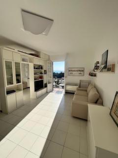 Sea-view apartment with balcony & free private parking, Camogli - 2