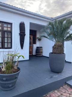 5 Third Avenue Guesthouse - Port Elizabeth - 6
