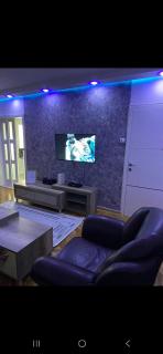 Apartman brutalan nov - 3