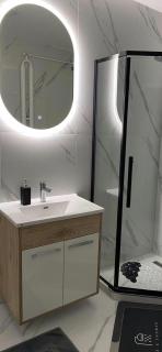 Apartman brutalan nov - 3