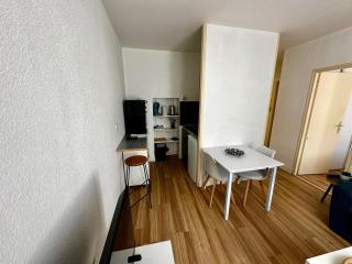 Appartement 2 pièces - au calme sur cour - 6