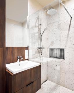 Apartamenty Jaracza w ścisłym centrum z miejscem parkingowym - Łódź - 3
