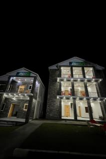 Eagle Resorts & Apartments - 8