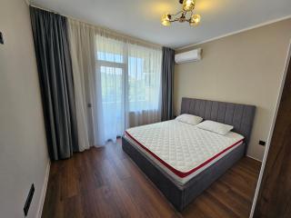 Elena Place - Bŭnzareto - 3