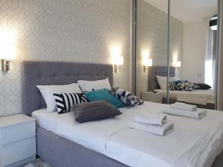 A Blok Exclusive Suite with garage - 2