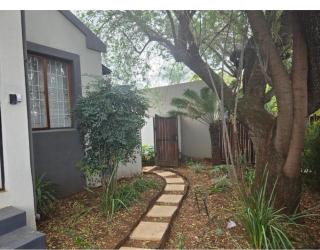The Chardonnay Inn - Centurion - 9