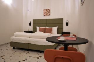 Grand Terrace 1 by Vallettastay - 3