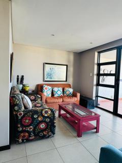 Accommodation Front - Superb Ocean View 6 sleeper in Point Waterfront - 9