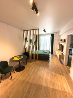 Cozy Central Escape - 4