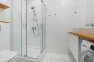 Kilińskiego Spacious Apartment with Parking in Łódź by Noclegi Renters - Łódź - 6