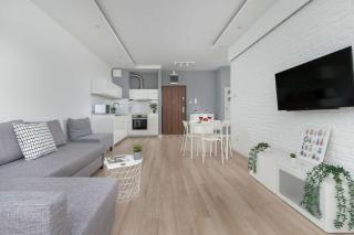 Kilińskiego Spacious Apartment with Parking in Łódź by Noclegi Renters - 1