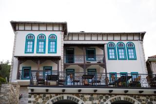 Cumaku Boutique Hotel & Spa - Gjirokastër - 3