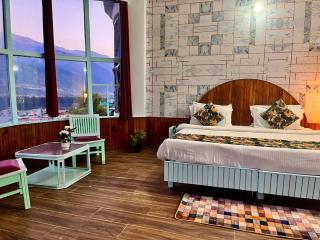 Hotel Sky Mountain View - Near Mall Road , Manali - 3
