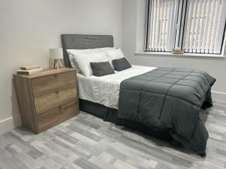 1 Bed Flat - In the Heart of Bradford City Centre - Bradford - 9