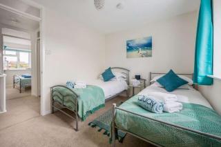 Sea Cloud - 2-bedroom House with Courtyard Garden - Poole - 4