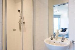 Student Only Silver Studio Mid Level Higbury Residence II - 6