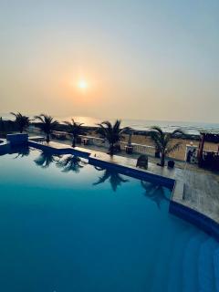 Coconut Pointe Villa & Beach Resort - Prampram - 0