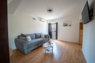 Paradiso Apartments - 2
