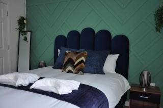 Modern 2-Bed Apartment, The Hub MK, Free Parking & Smart TV - 9