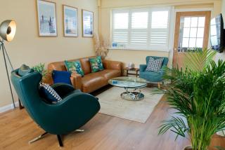 BOURNECOAST - Family holiday home in Mudeford- 8523 - 8