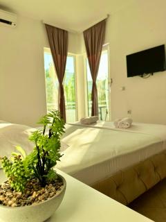 Apartments Katana - 8